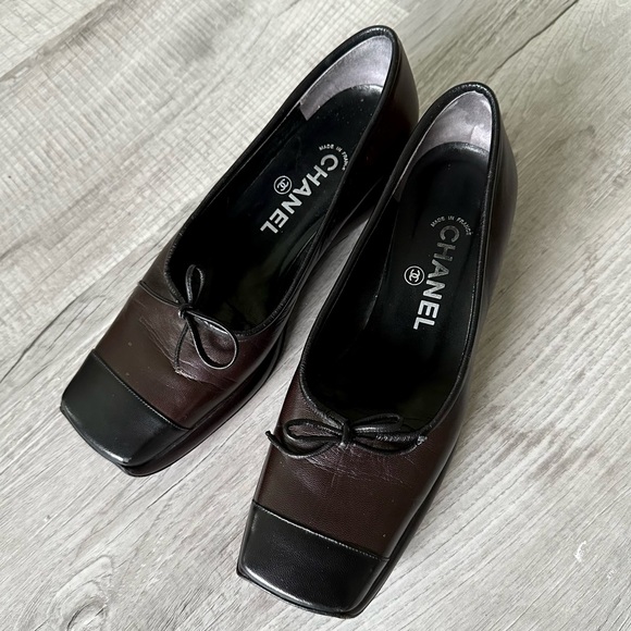 Vintage Chanel Cap Toe Ballerina Shoes with self tie Bows & Platform heels - Picture 2 of 8